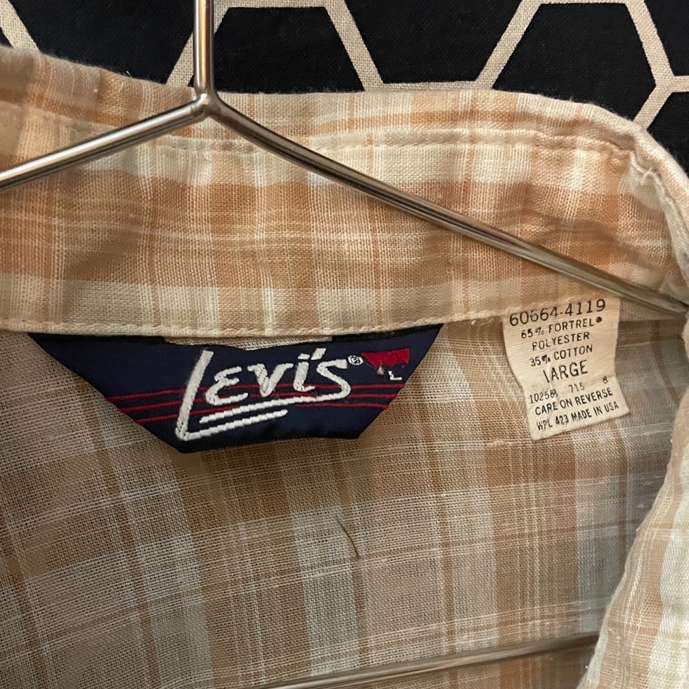 Vintage Levi’s Western Style Long Sleeve Button Down | Size Large | Tan Plaid